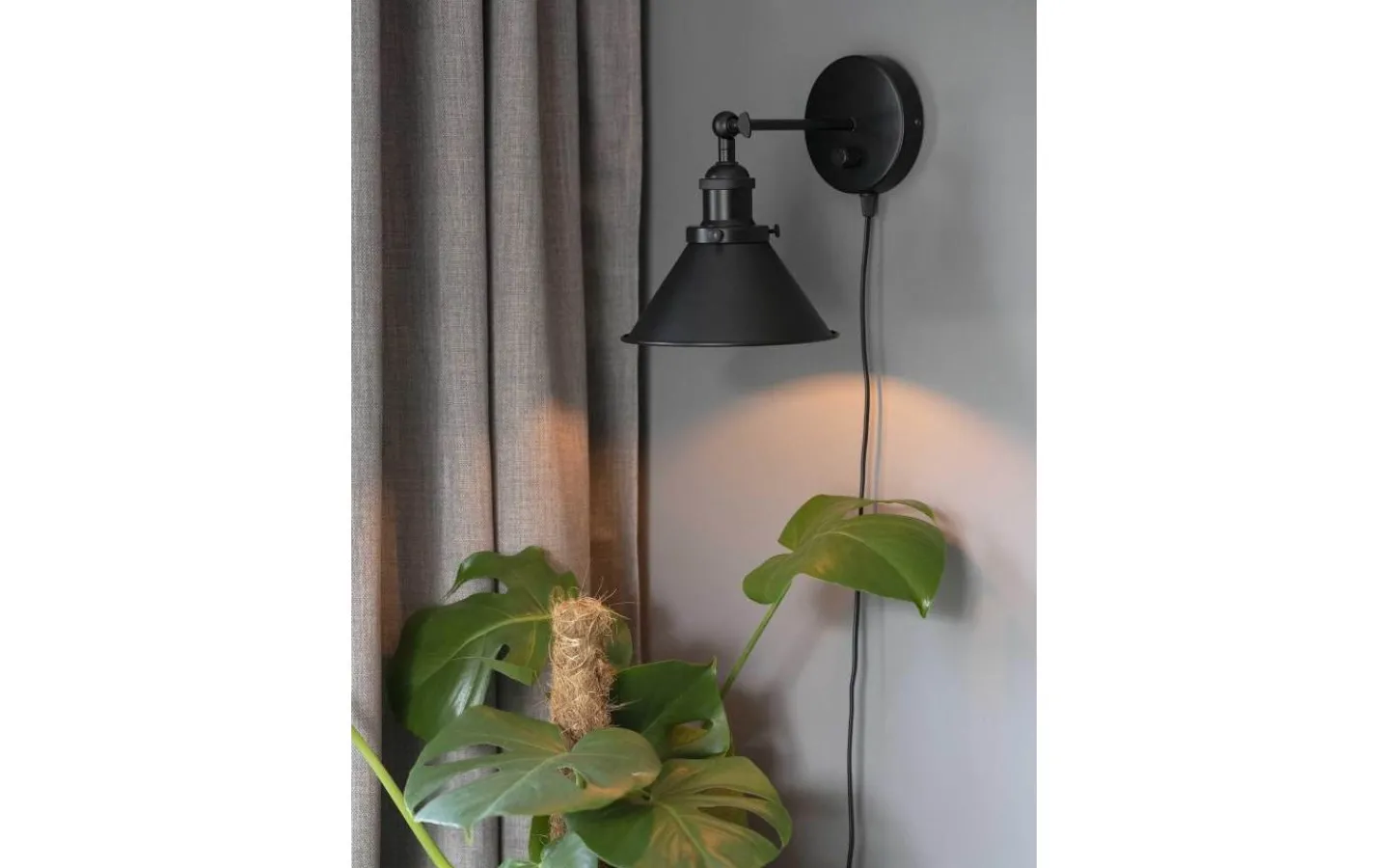 Lampetter-PR Home Anton Vägglampa Dimbar Svart