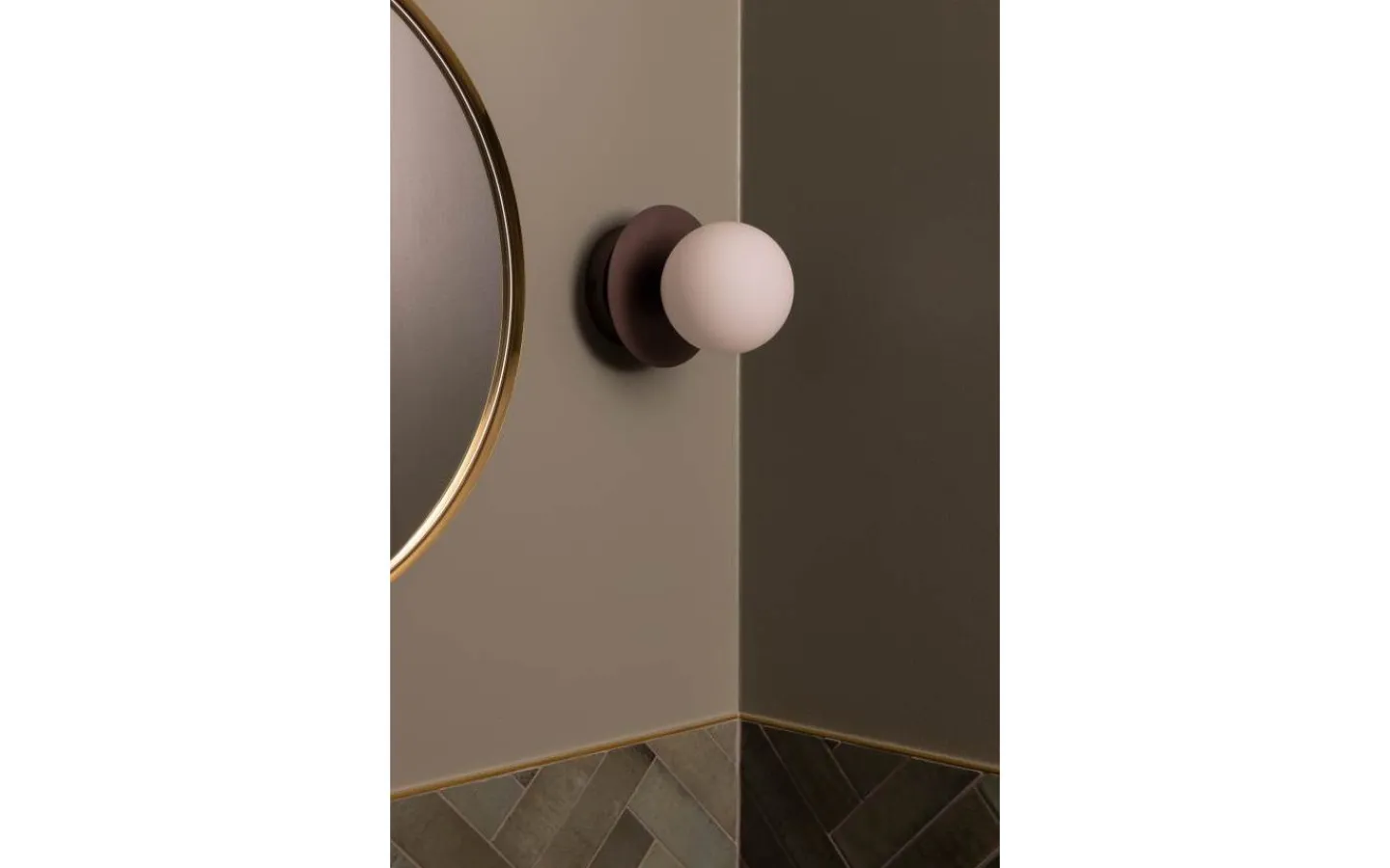 Badrumslampor Vägg|Badrumslampor Tak < Globen Lighting Art Deco Vägglampa/Plafond Bronze/Vit IP44