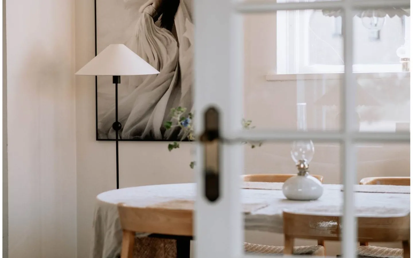 Golvfötter < Globen Lighting Astrid Golvfot 130cm Svart