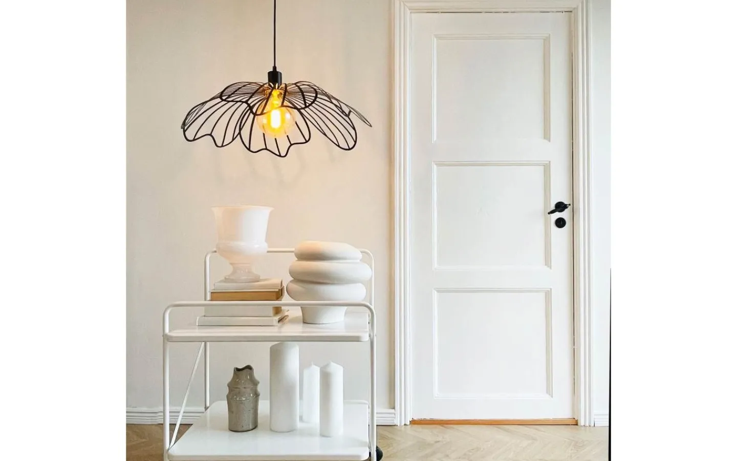 Stora Taklampor Ø50-69 Cm-Dyberg Larsen Blumen Taklampa 60cm Mattsvart