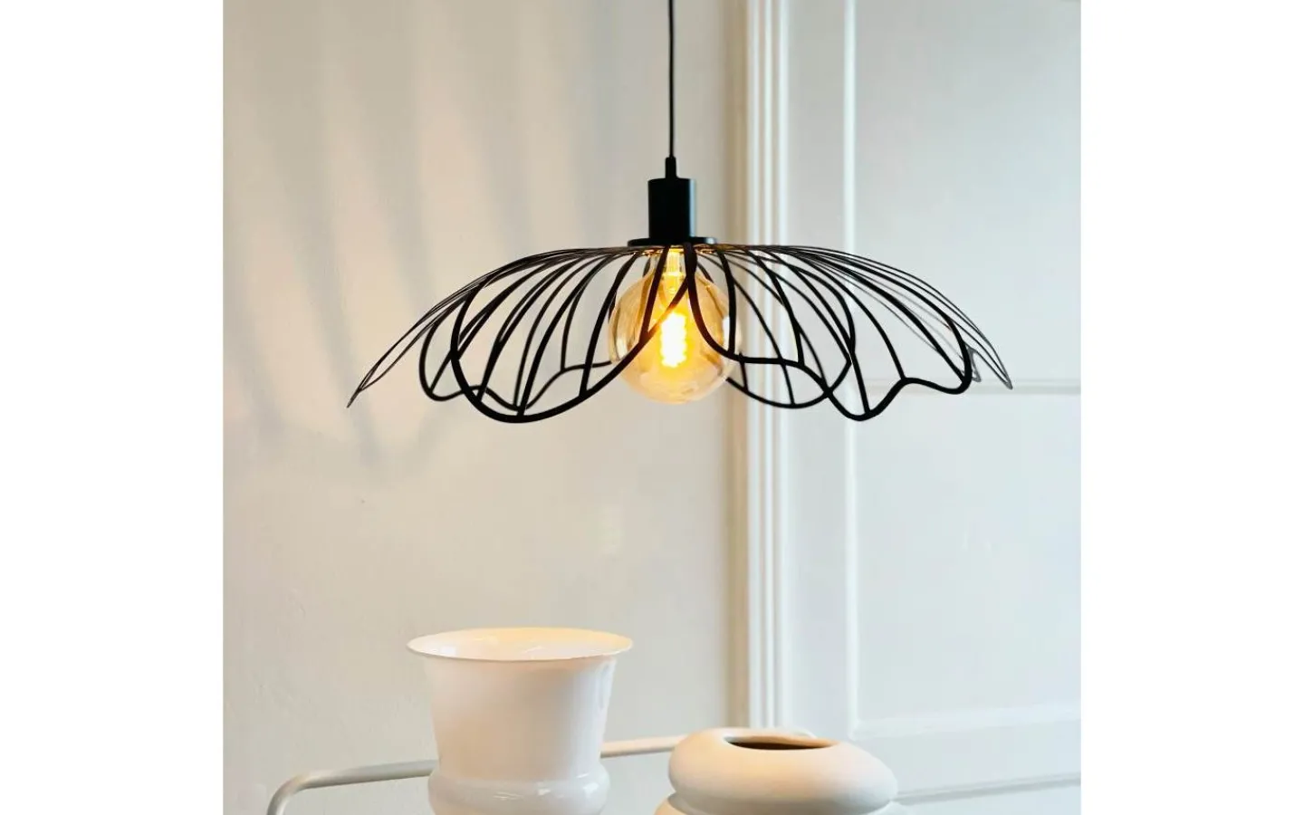 Stora Taklampor Ø50-69 Cm-Dyberg Larsen Blumen Taklampa 60cm Mattsvart