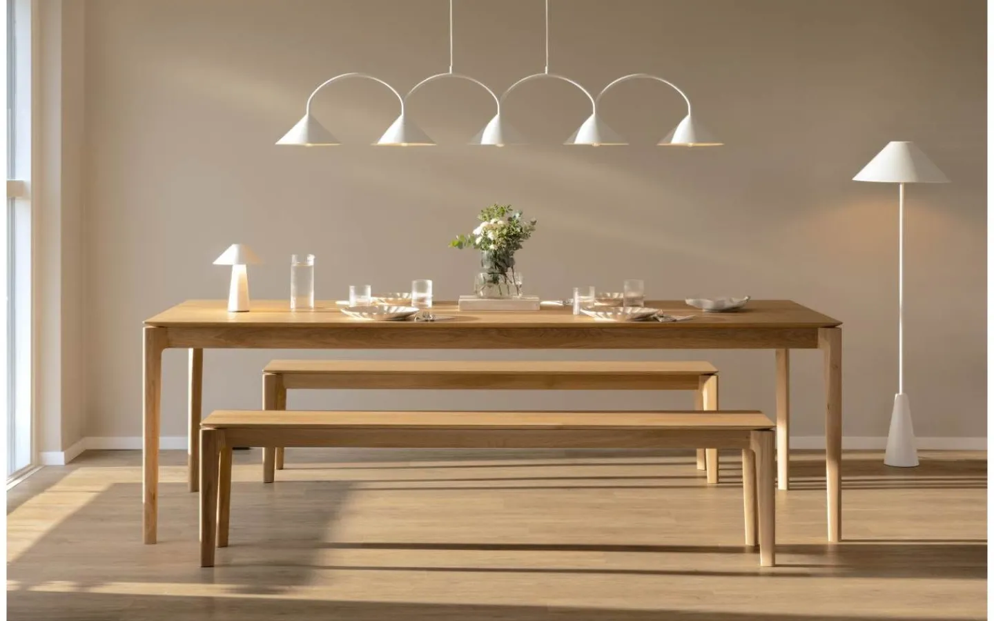 Golvlampor < Globen Lighting Cannes Golvlampa 140cm Vit