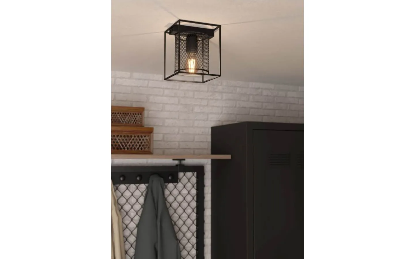 Plafonder < Eglo Catterick Plafond 16,5cm Svart