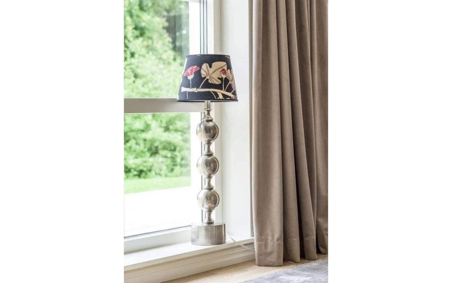 Vardagsrum|Sovrum-Hallbergs Charlotta Lampfot 66cm Silver