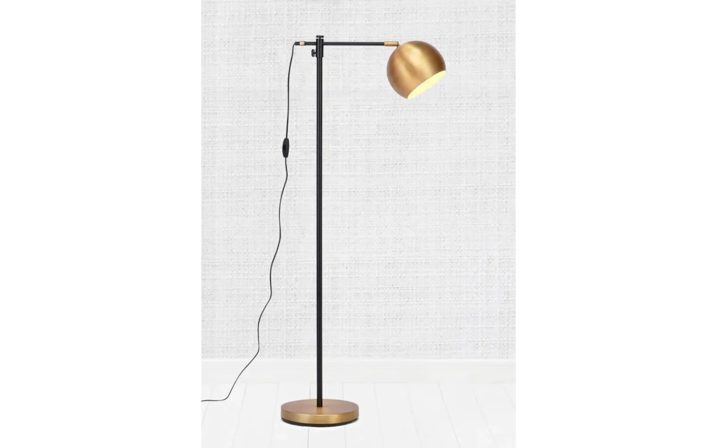 Vardagsrum|Golvläslampor < Markslojd Chester Golvlampa 145cm