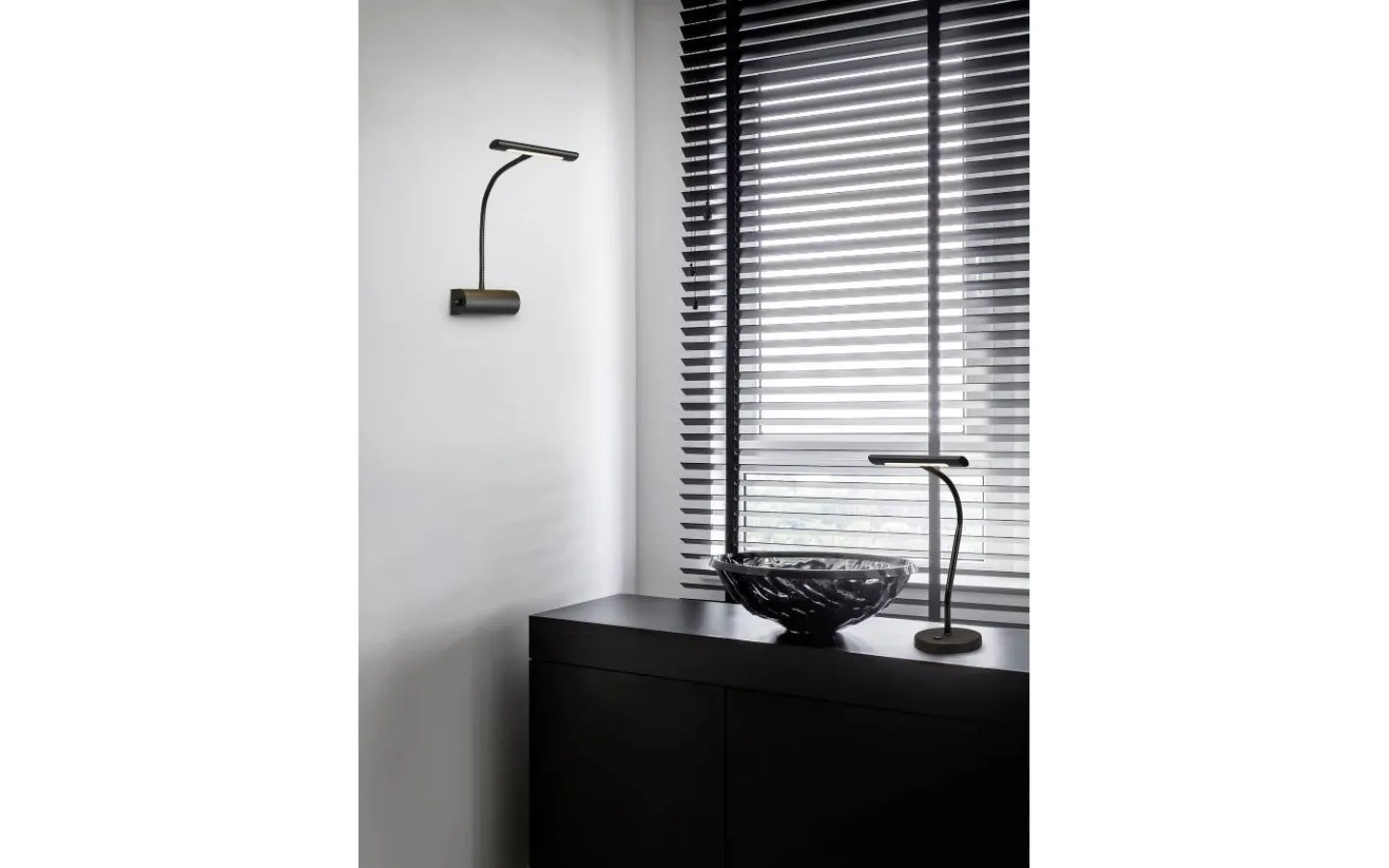 Tavelbelysning < Trio Lighting Curtis Tavellampa LED mattsvart