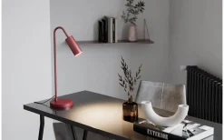 Skrivbordslampor < By Rydens Curve Bordslampa 50cm Matt Mörkröd