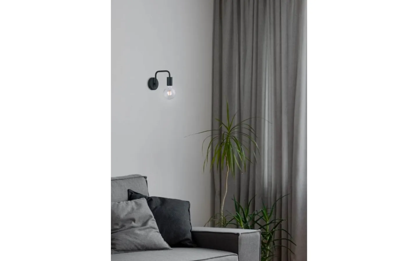 Lampetter-Trio Lighting Diallo Vägglampa E27 mattsvart