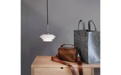 Fönsterlampor < Dyberg Larsen DL20 Fönsterlampa 20cm Opal/Krom