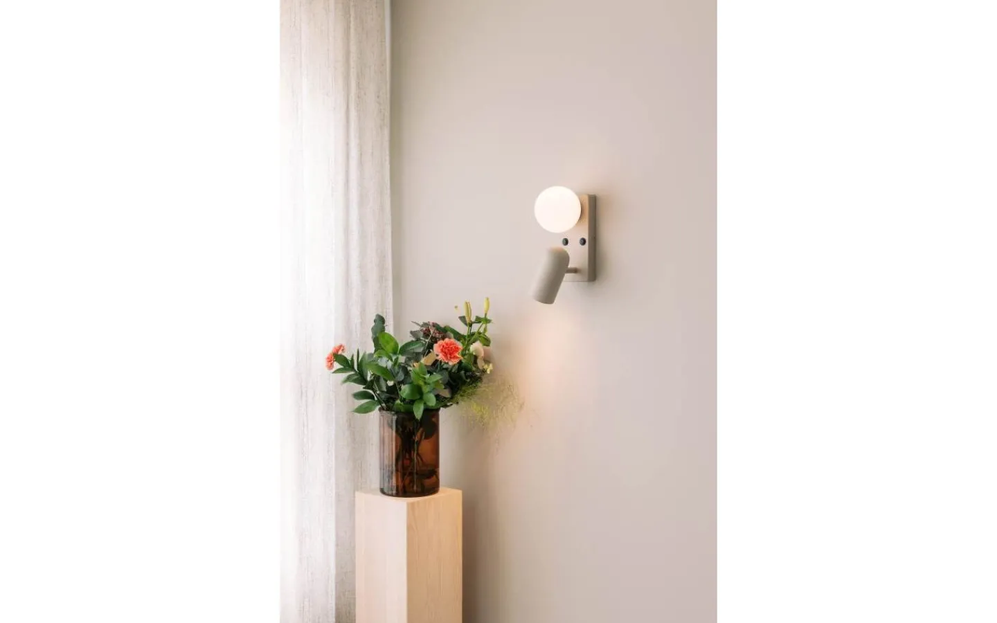 Läslampor-Globen Lighting Doppio Vägglampa Beige