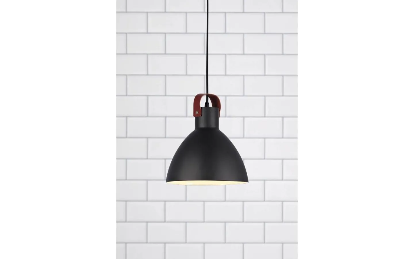 Kök & Matplats < Markslojd Eagle Taklampa 22cm Svart