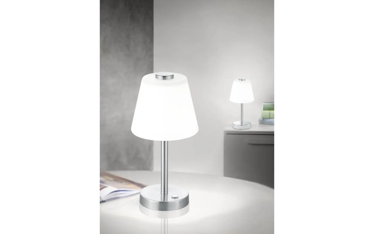 Bordslampor < Trio Lighting Emerald Bordslampa LED borstat stål