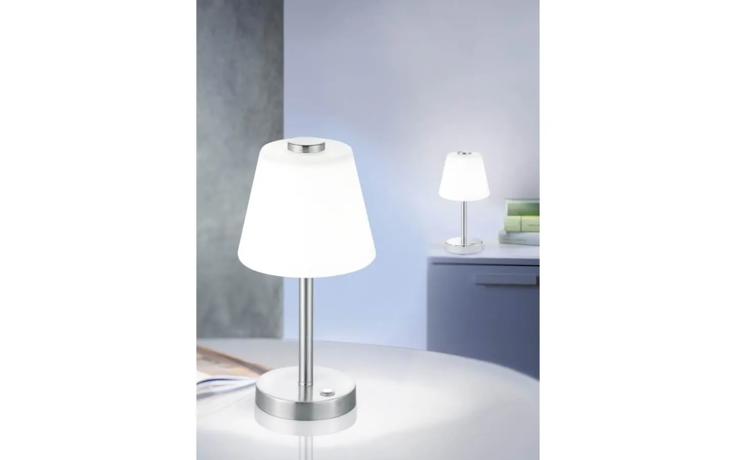 Bordslampor < Trio Lighting Emerald Bordslampa LED borstat stål