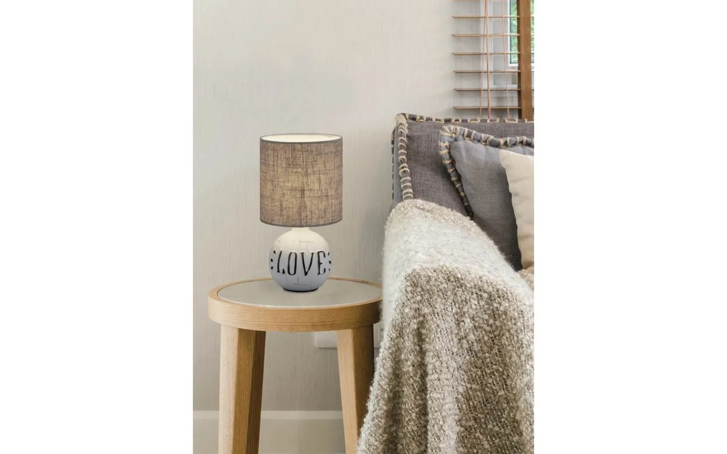 Bordslampor < Reality Esna Bordslampa love E14 vit/brun