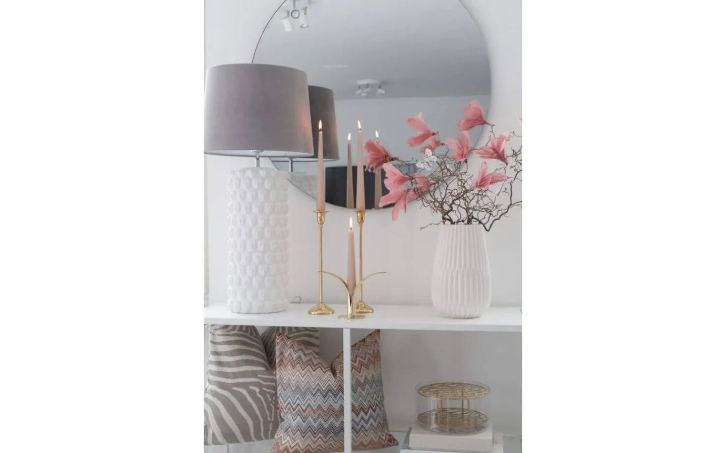 Vardagsrum|Sovrum < Hallbergs Faces Lampfot 55cm Vit