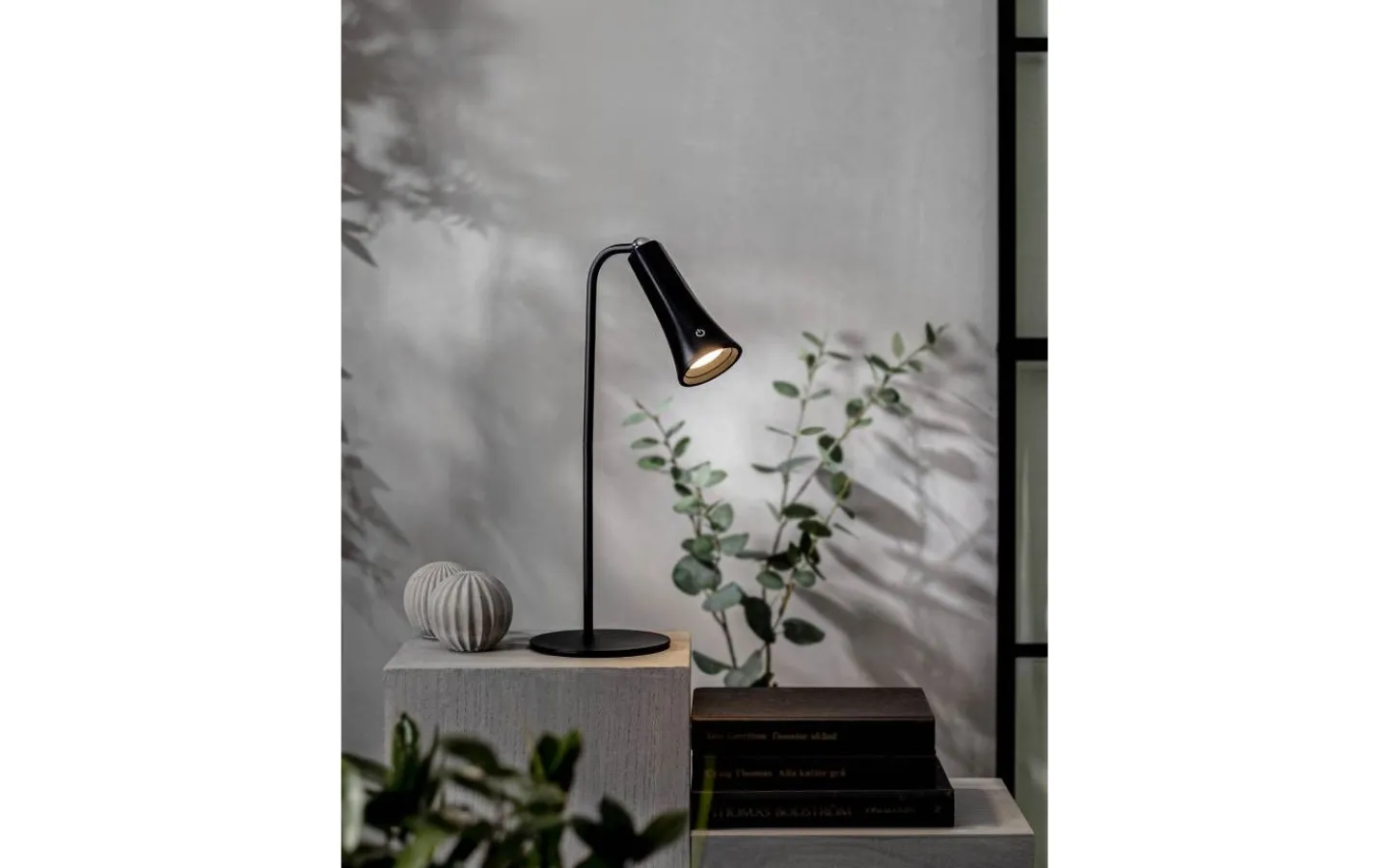 Uppladdningsbara Lampor Inomhus-Star Trading Functional Uppladdningsbar Bordslampa 3-i-1 Svart