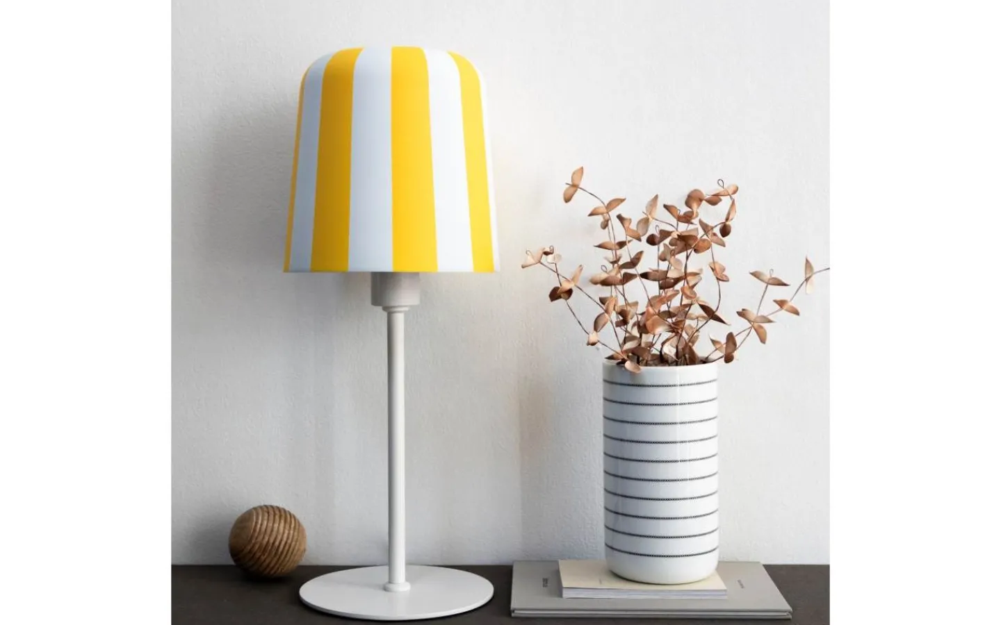 Bordslampor < Dyberg Larsen Gry Bordslampa 49,5cm Gula