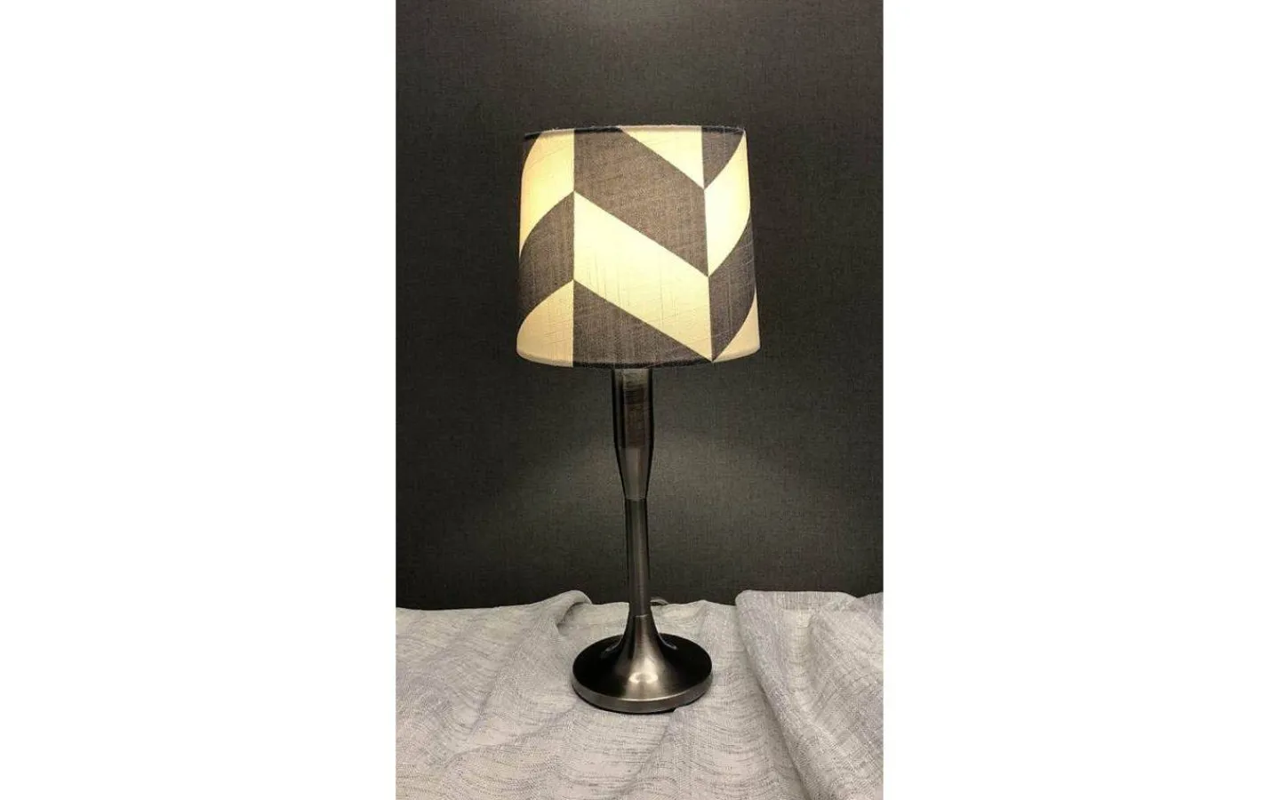 Mönstrade Lampskärmar < Oriva Herringbone Lampskärm Ø16cm Grå/Vit