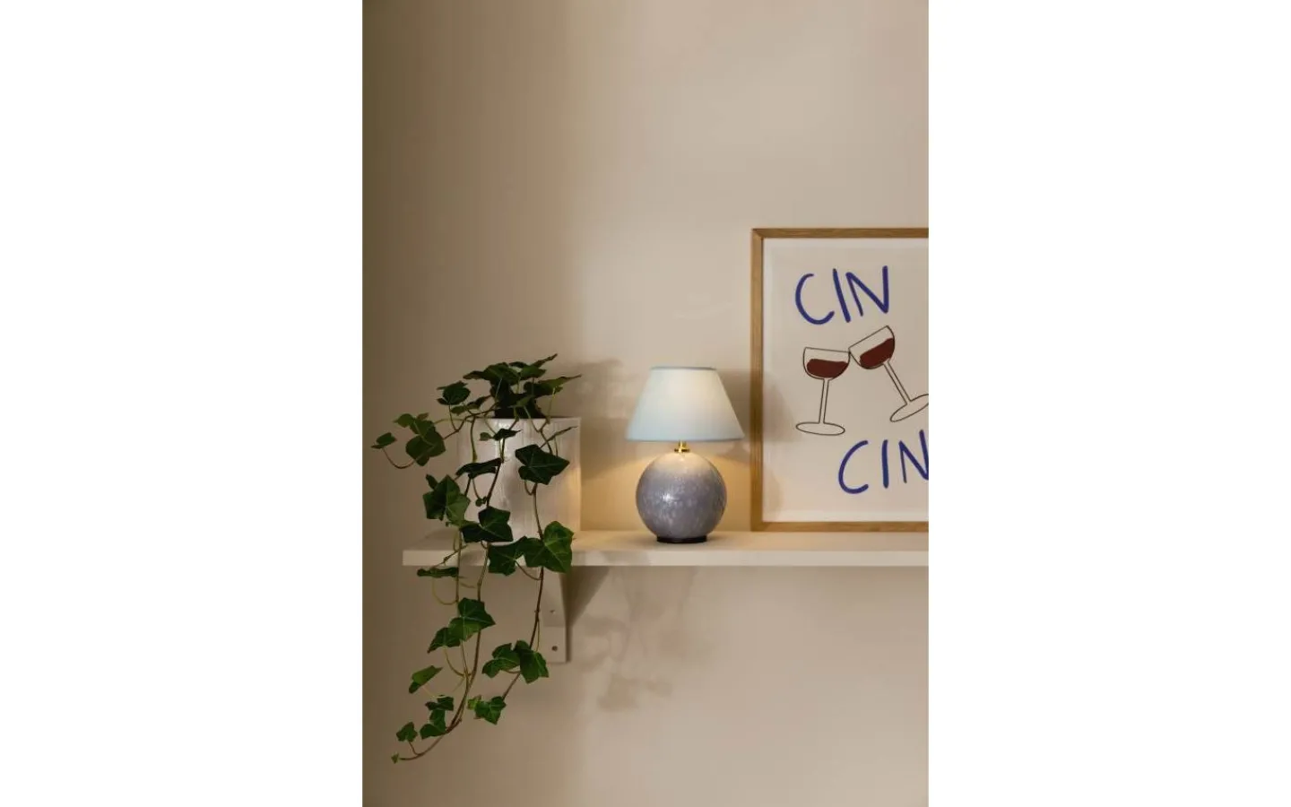 Uppladdningsbara Lampor Inomhus|Bordslampor < Globen Lighting Iris Portabel Bordslampa 23cm Duvblå