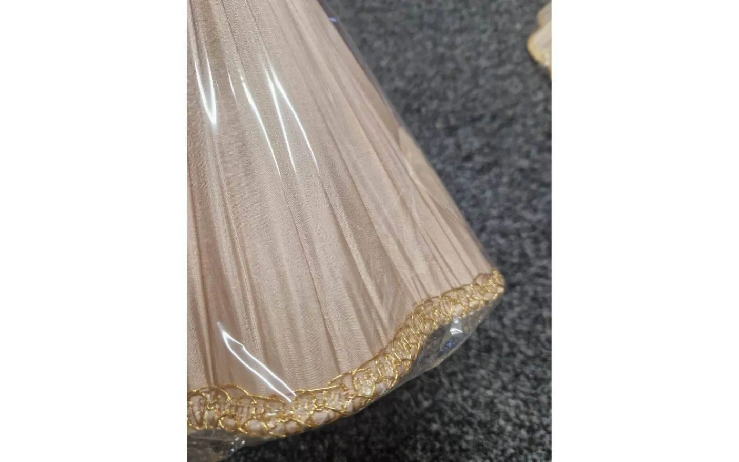 Plisserade Lampskärmar < ArmaturHantverk Kurtan Lampskärm Ø22cm Nougat