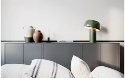 Bordslampor < By Rydens Lean On Me Bordslampa 41cm Mörkgrön