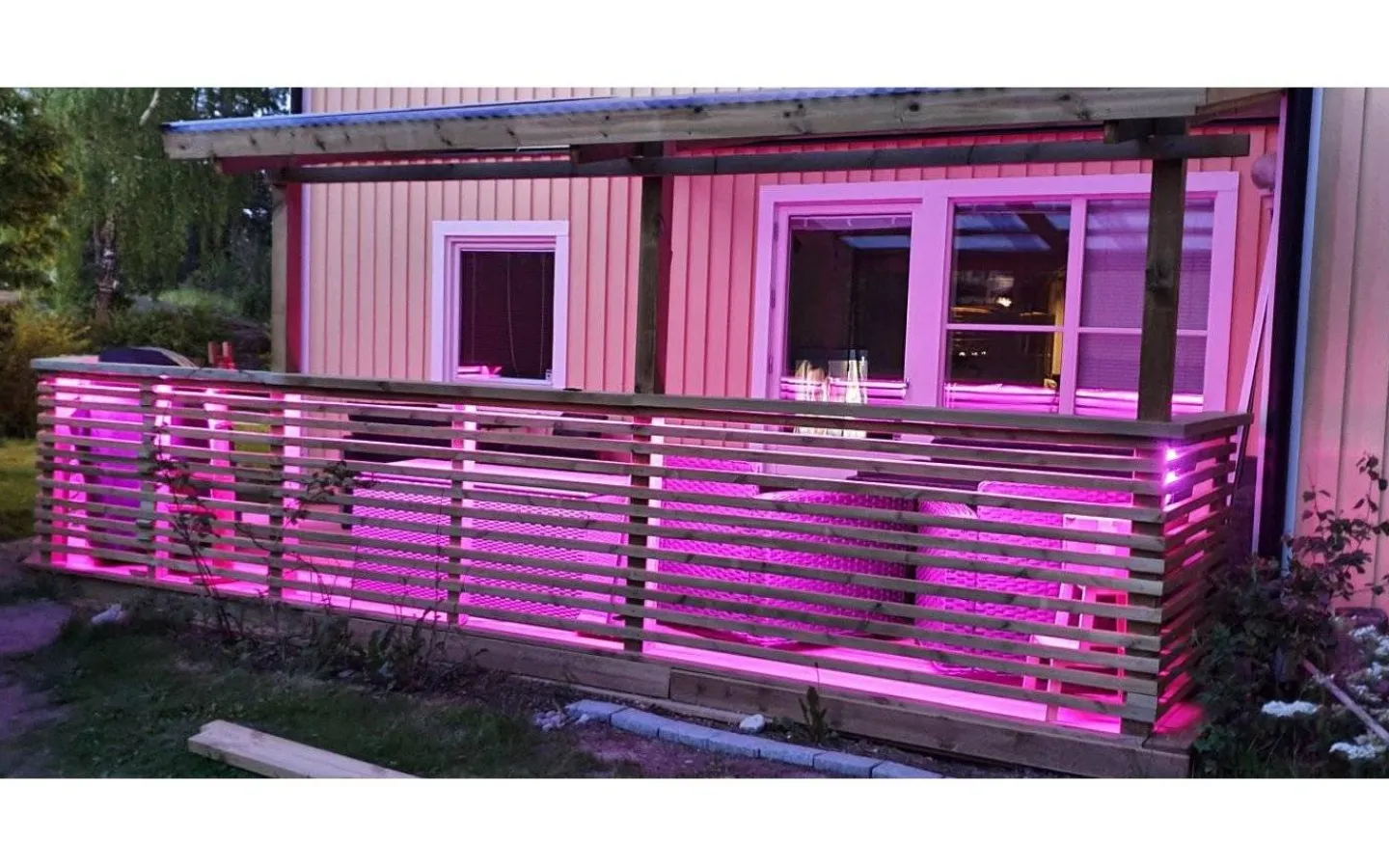 230V Led Slinga|Hall & Trappa-TeraLite LED LEDstrip 230V 10W/m RGB 60led/m 1m Cut Metervara