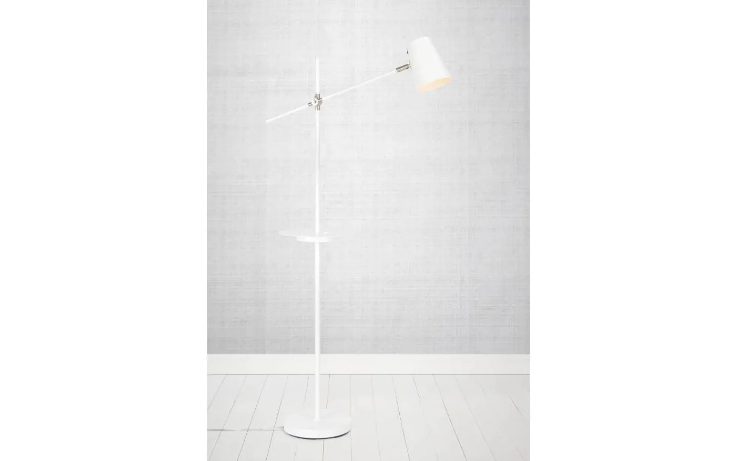Vardagsrum|Sovrum < Markslojd Linear Golvlampa 144cm Vit