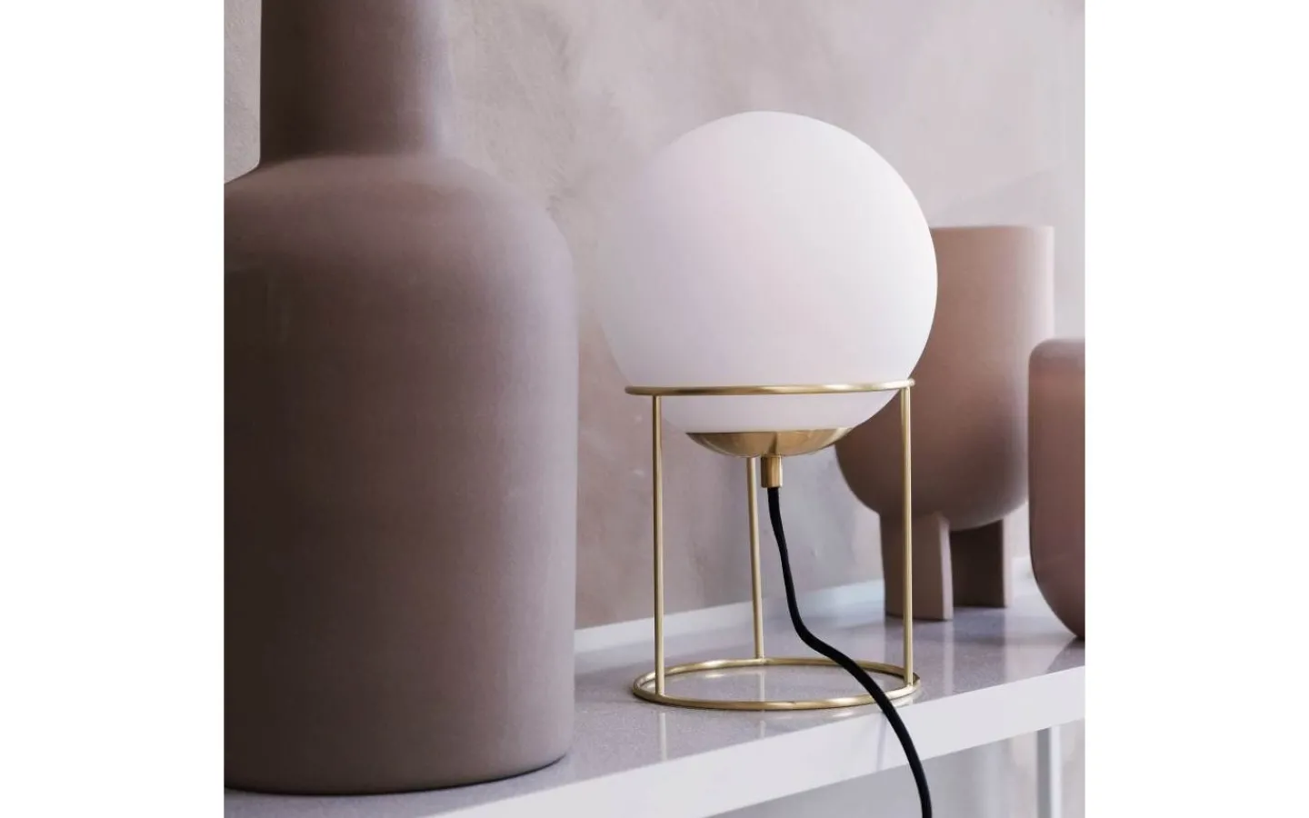 Bordslampor-Dyberg Larsen Madrid Bordslampa 34cm Opal/Mässing