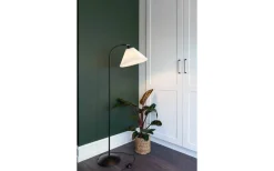 Golvläslampor-Halo Design Medina Golvlampa 132cm Svart/Vit