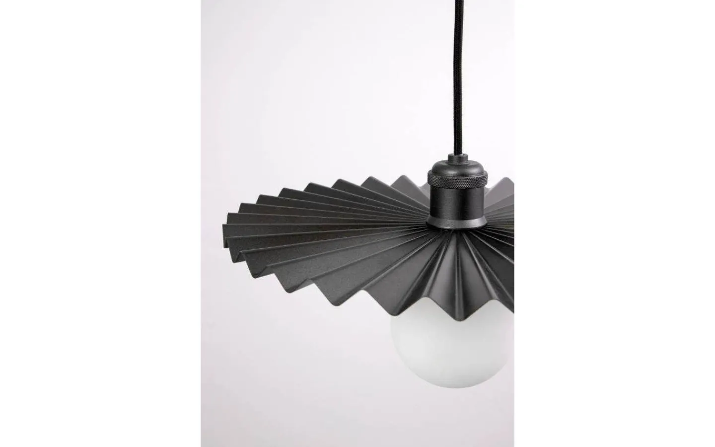Kök & Matplats-Globen Lighting Omega Taklampa 35cm E27 Svart