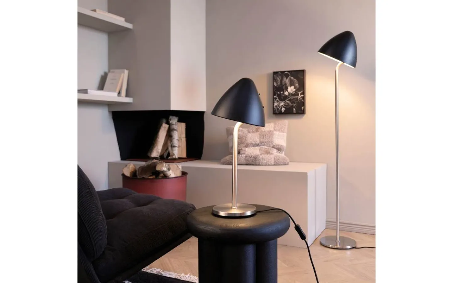 Bordslampor < Dyberg Larsen Oulu Bordslampa 47cm Svart/Borstad Stål