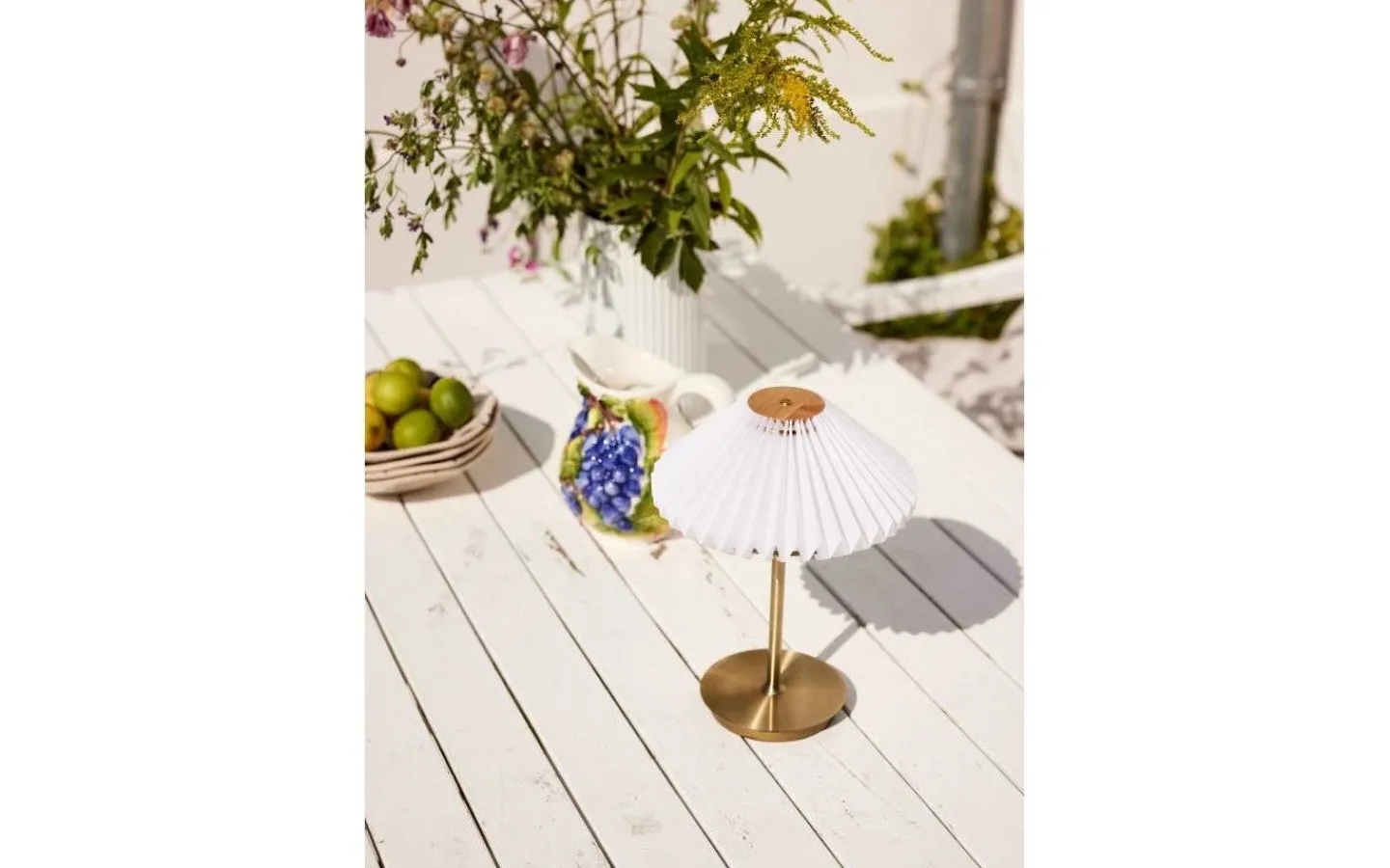 Uppladdningsbara Lampor Inomhus|Bordslampor-Halo Design Paris Uppladdningsbar Bordslampa 28cm Mässing/Vit