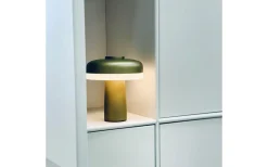 Uppladdningsbara Lampor Inomhus < Dyberg Larsen Porter Uppladdningsbar Bordslampa 16,5cm Metallic Grön