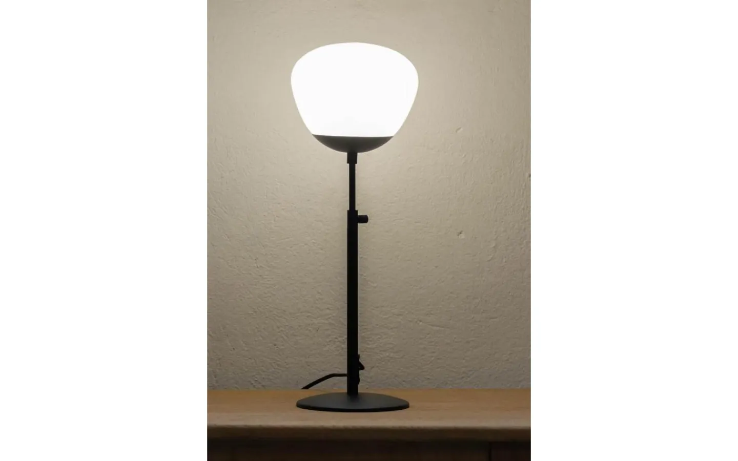 Bordslampor < Markslojd Rise Bordslampa 60cm Svart/Vit