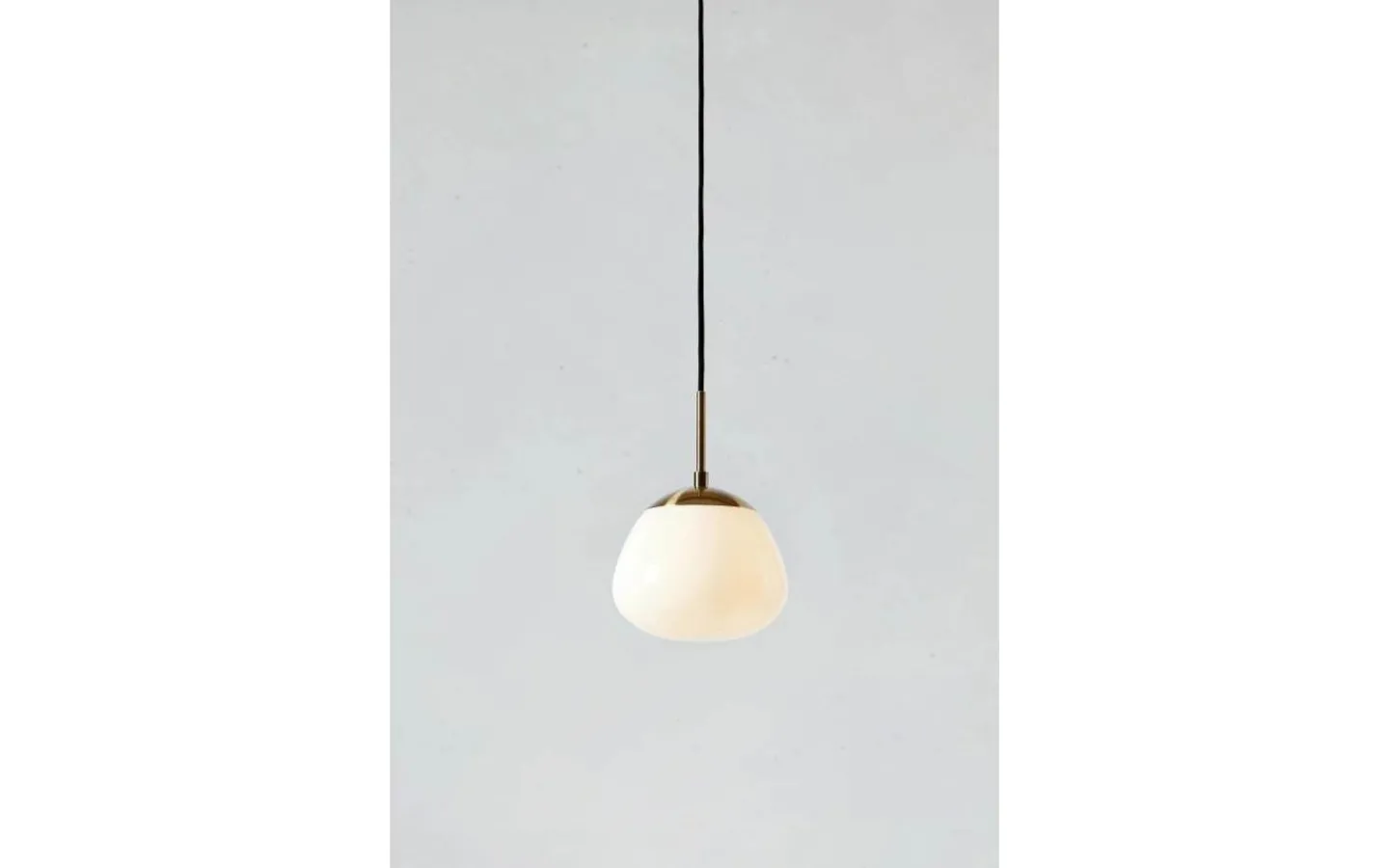 Fönsterlampor < Markslojd Rise Fönsterlampa 18cm Vit/Antikmässing