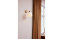 Läslampor-Halo Design Room 49 Vägglampa Opal/Antikmässing