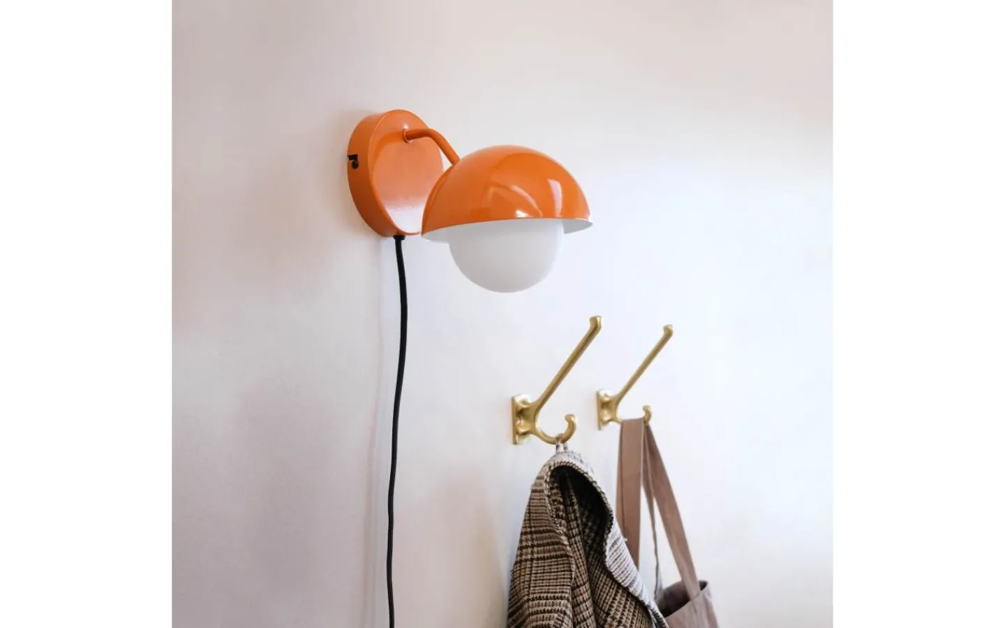 Läslampor < Dyberg Larsen Rose Vägglampa Orange