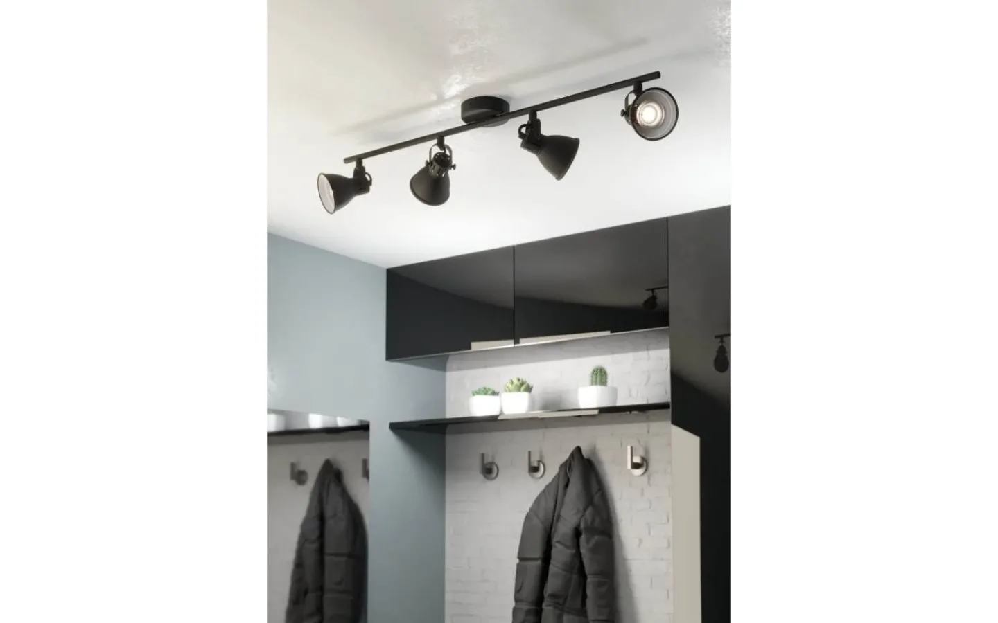 Avlånga Takspotlights|Takspot Med Minst 4 Lampor-Eglo Seras Takspotlight 77cm GU10 LED 3000K 4x3W Svart