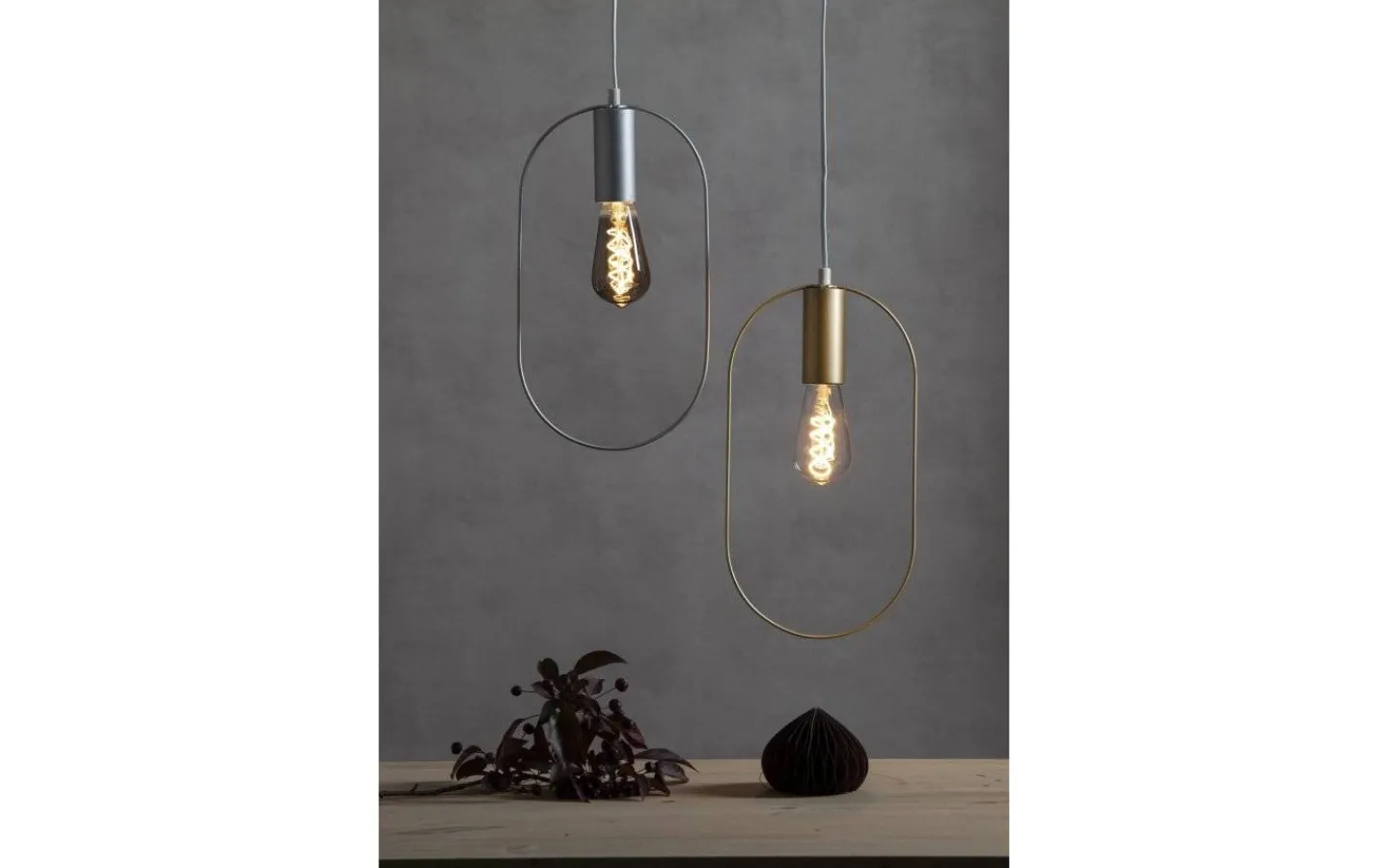 Kök & Matplats|Fönsterlampor-Star Trading Shape Oval Pendel Guld