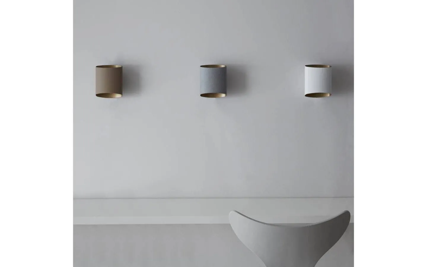 Vardagsrum|Hall & Trappa-Belid Sinne Vägglampa 17cm Vit/Silver