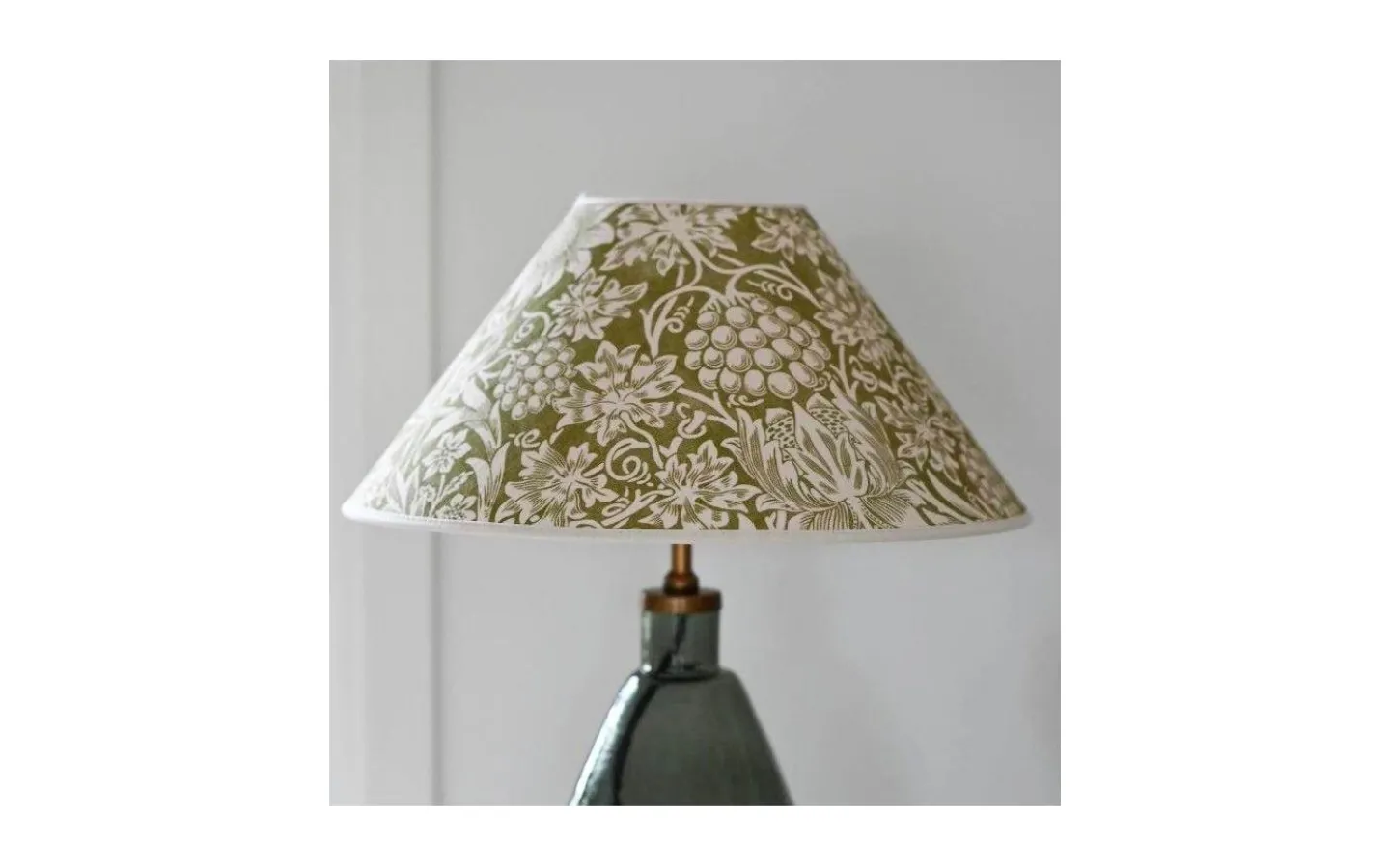 Mönstrade Lampskärmar < Hallbergs Sunflower Lampskärm Ø20cm Artichoke William Morris