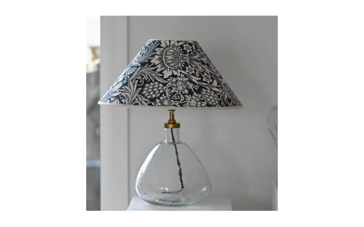 Mönstrade Lampskärmar < Hallbergs Sunflower Lampskärm Ø20cm Indigo William Morris