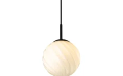 Fönsterlampor-Halo Design Twist Fönsterlampa Ø15cm Opal/Svart
